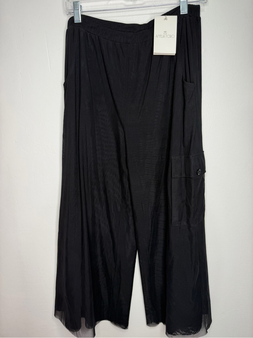 NWT AMELIA TORO Women's Black Wide-Leg Pants